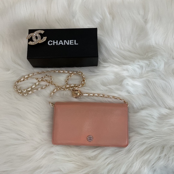 Authentic CoCo CHANEL Pink Bi Fold Leather Wallet/WOC/Authenticity Certificate - Picture 12 of 17